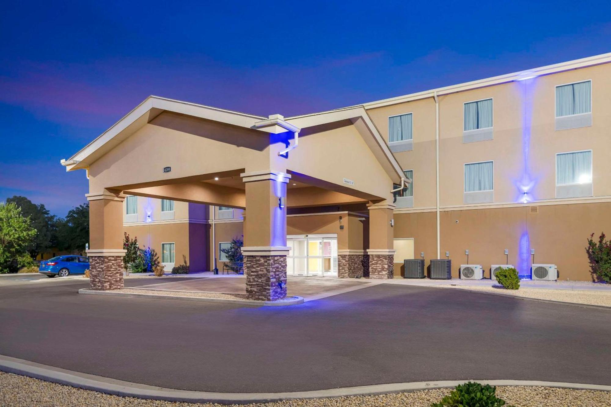Quality Inn & Suites Carlsbad Caverns Area Εξωτερικό φωτογραφία