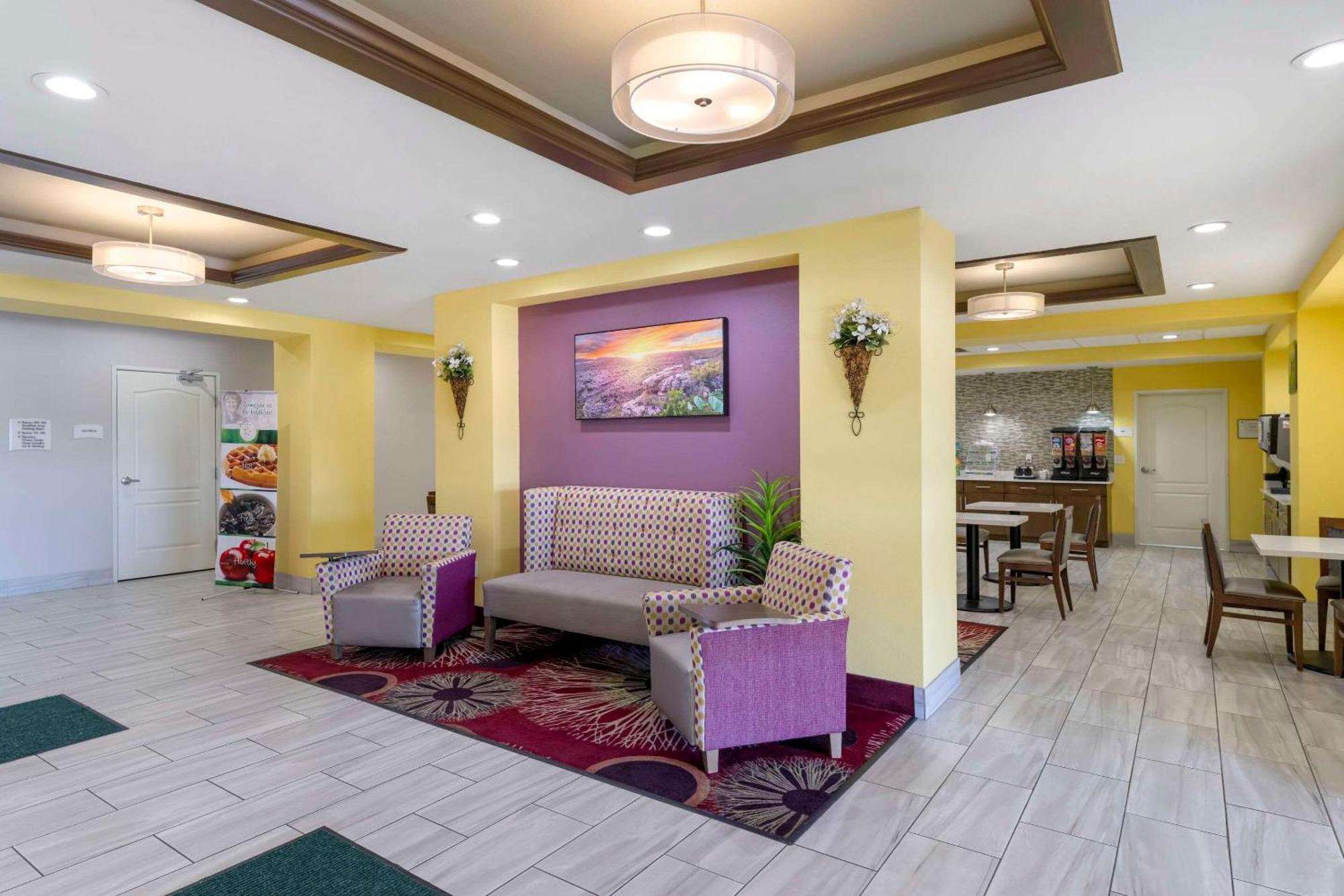 Quality Inn & Suites Carlsbad Caverns Area Εξωτερικό φωτογραφία