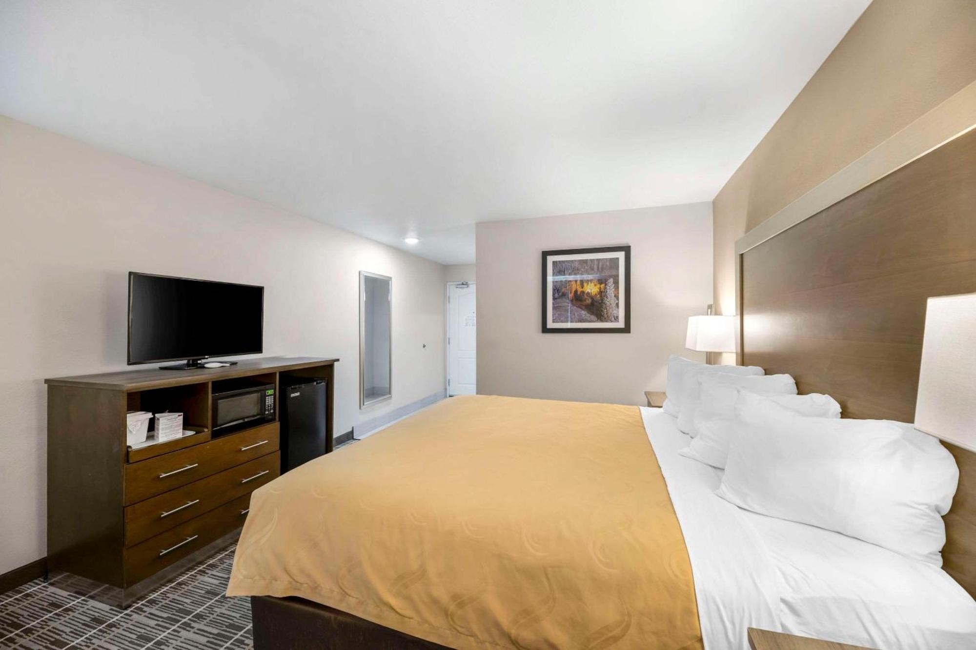 Quality Inn & Suites Carlsbad Caverns Area Εξωτερικό φωτογραφία